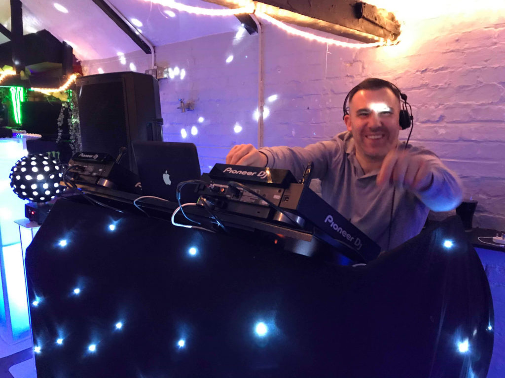 Mr Beats - Mobile DJ Essex
